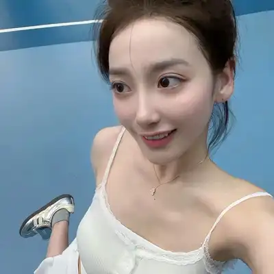 陆彤